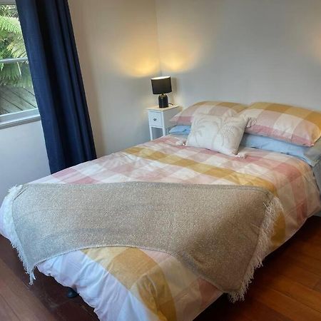 Watts, A Cosy Escape Villa Хамилтън Екстериор снимка