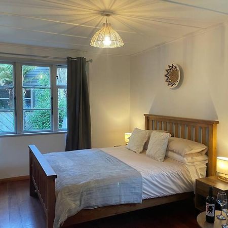 Watts, A Cosy Escape Villa Хамилтън Екстериор снимка