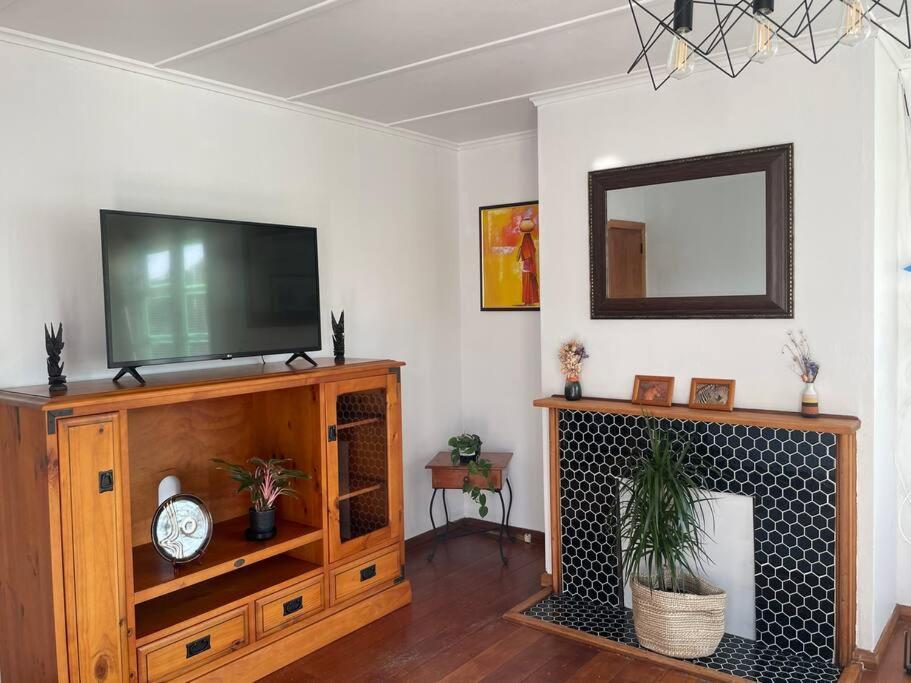 Watts, A Cosy Escape Villa Хамилтън Екстериор снимка